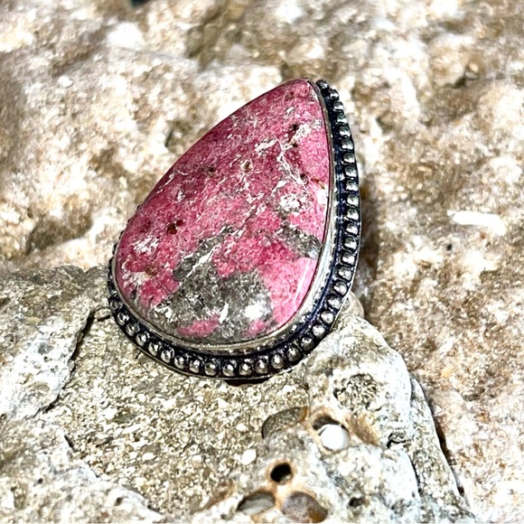 “Serenity Stone” Pink Thulite Ring Size 7 1/2 - Picture 6 of 9